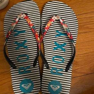 Women’s Roxy flip flops